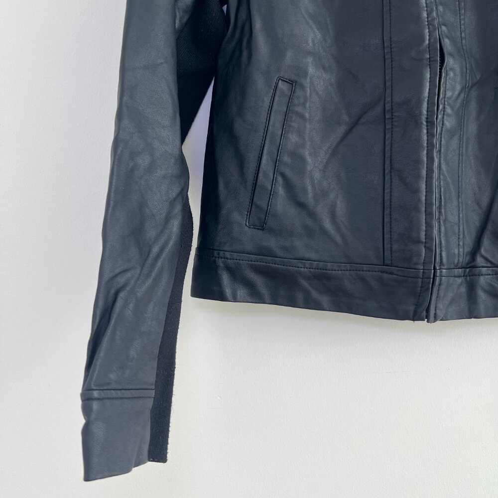 Apt 9 Faux Leather‎ Moto Jacket Black Stretch Sleeve Minimalist Zip Small - Picture 2 of 11
